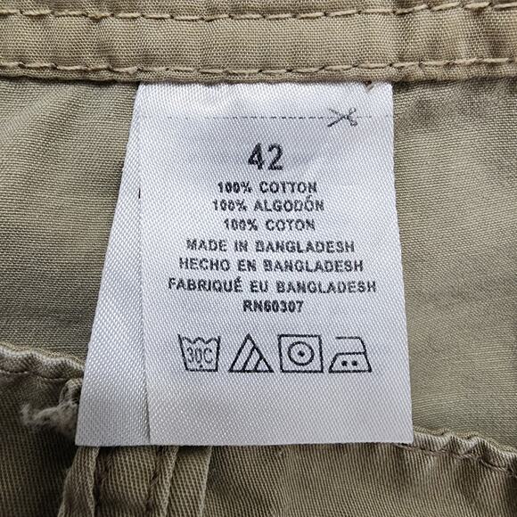 Unionbay Shorts Mens 42 Tan Khaki Cargo Casual Hiking Utility UB Outdoors Y2K - Picture 7 of 15